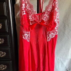 Elegant Red Lace Chemise